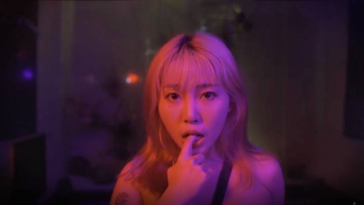 JVID超萌女神摇曳的光影中被束缚的STACY渐渐的湿了等你来征服