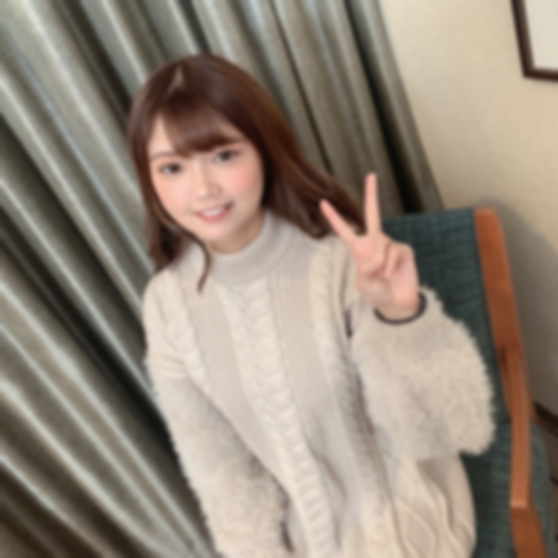 FC2-4223704 イケてる美人OL☆久々のセックスに大興奮！スタイルよしノリよし！問答無用の中出し-cd1