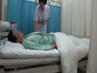 PES-109 病院で美人ナースにチ○ポ出して射精を依頼したら…2枚組